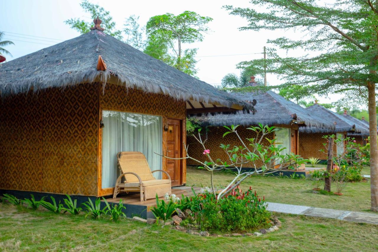 Bintan Exotica Resort By Waringin Hospitality Berakit Exterior photo