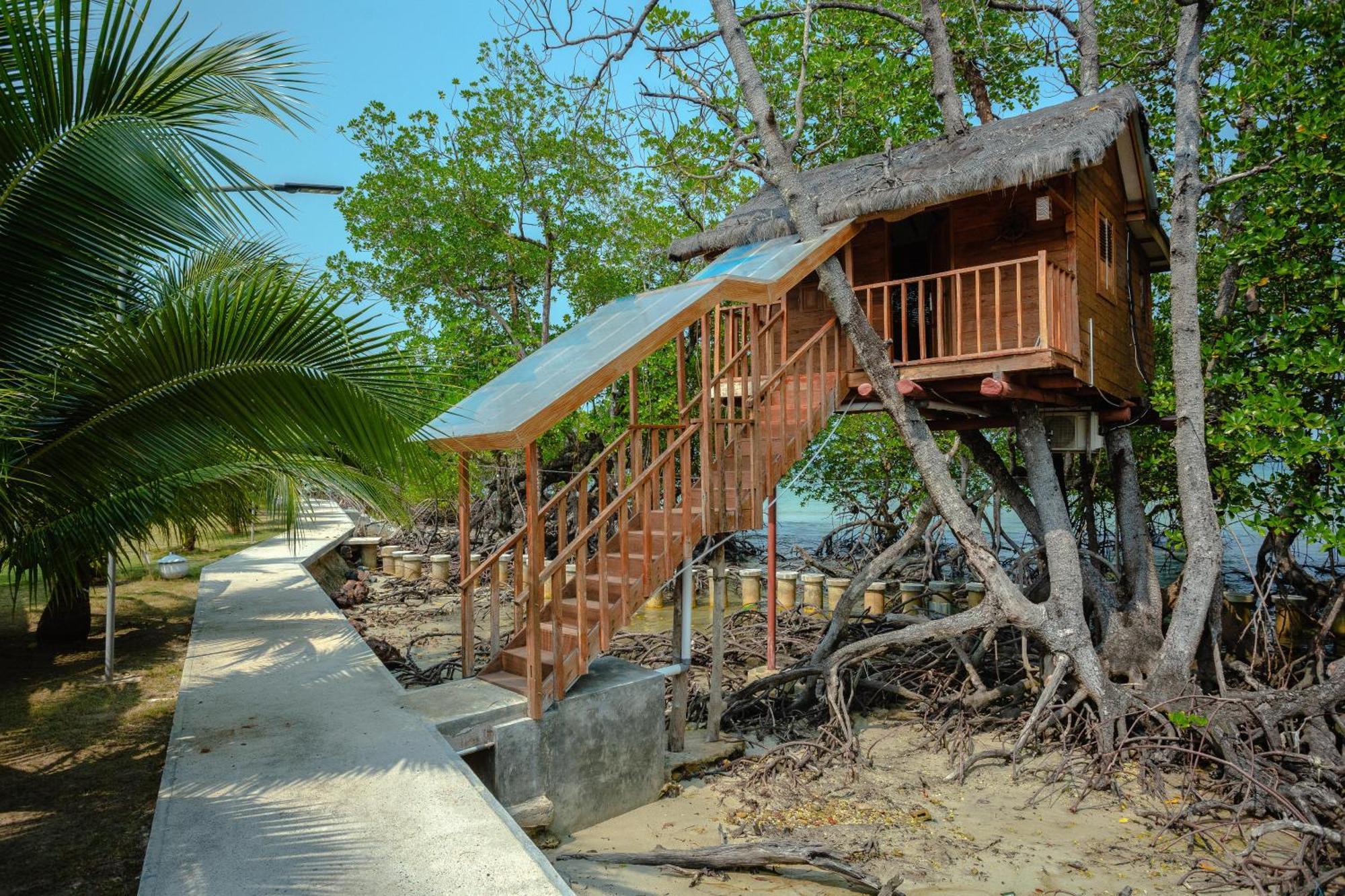 Bintan Exotica Resort By Waringin Hospitality Berakit Exterior photo